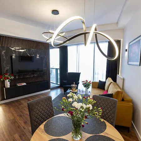 Franko - Hanza Tower * שצ'צ'ין