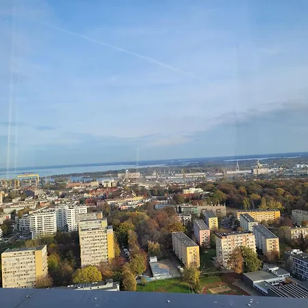 Skyline - Hanza Tower Apartment